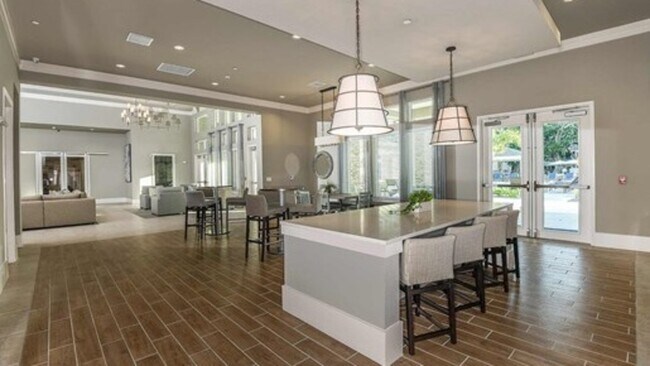 Building Photo - 2701 Dunedin Commons Pl
