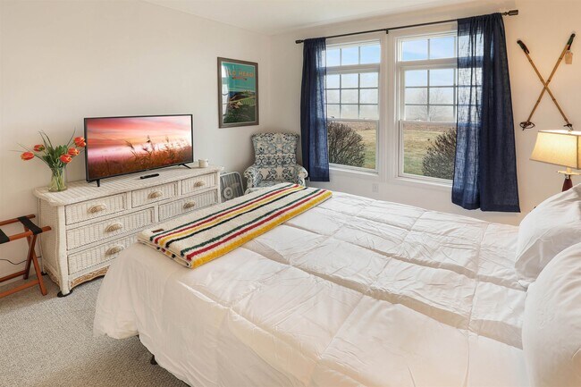 Building Photo - 43 Lafayette Rd