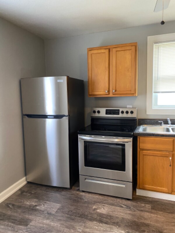 Building Photo - 1445 Dr Martin Luther King Dr