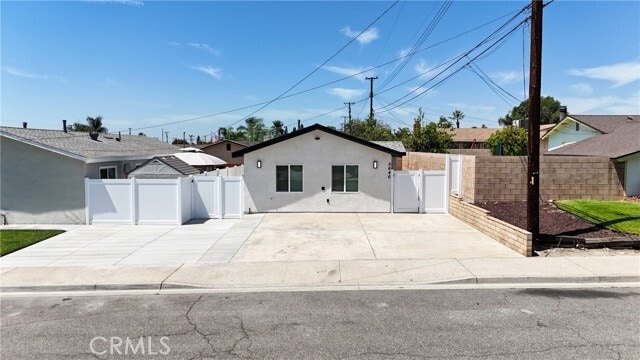 Building Photo - 5646 Deodar St