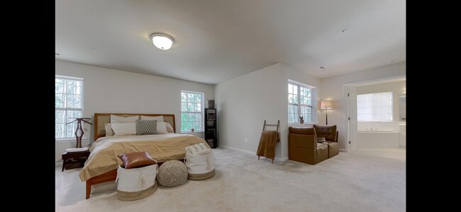 Building Photo - 13311 Windjammer Ct