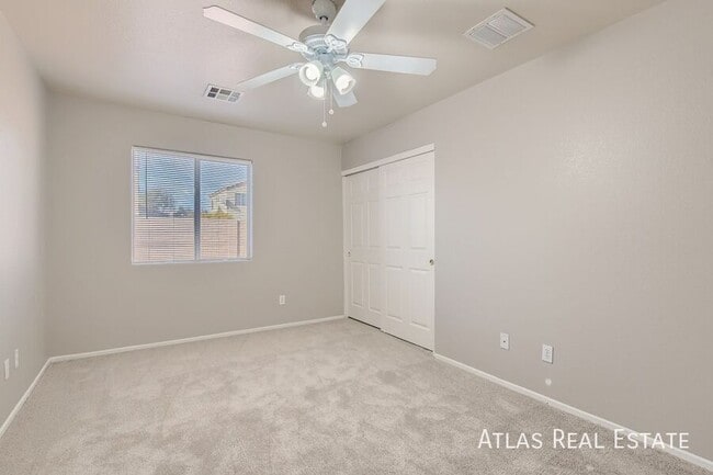 Building Photo - 5821 Alisa Roberts St