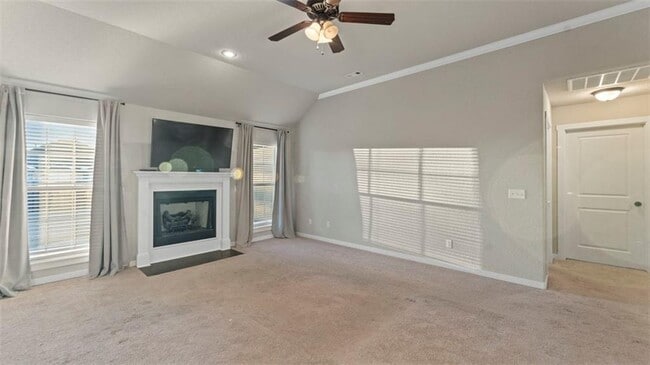 Building Photo - 3960 Deerhurst St