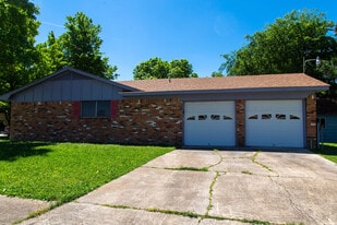 Building Photo - 6500 Woodchuck Dr