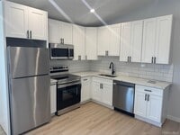 Building Photo - 544 Locust Ave