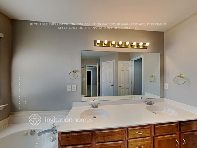 Building Photo - 3440 Betterton Ln