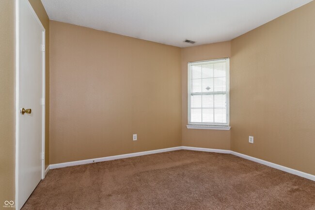 Building Photo - 4206 Village Trace Blvd