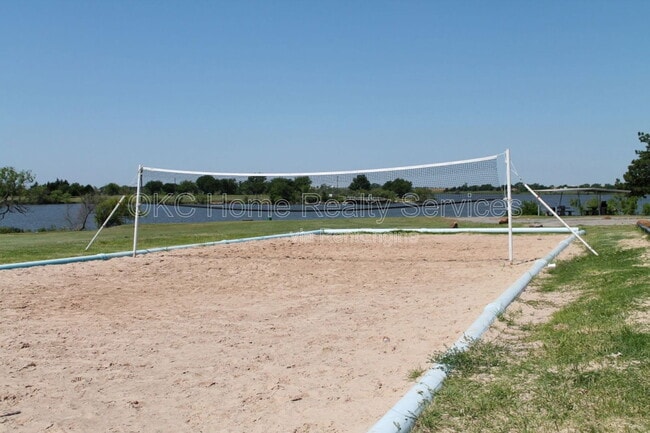 Building Photo - 1505 Land Run Ln