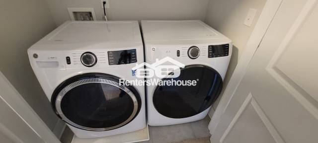 Building Photo - 1351 Callahan Cv