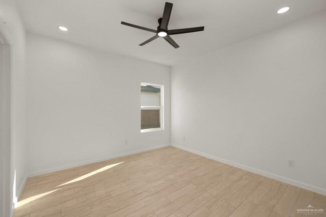 Building Photo - 14 Hidalgo Cir