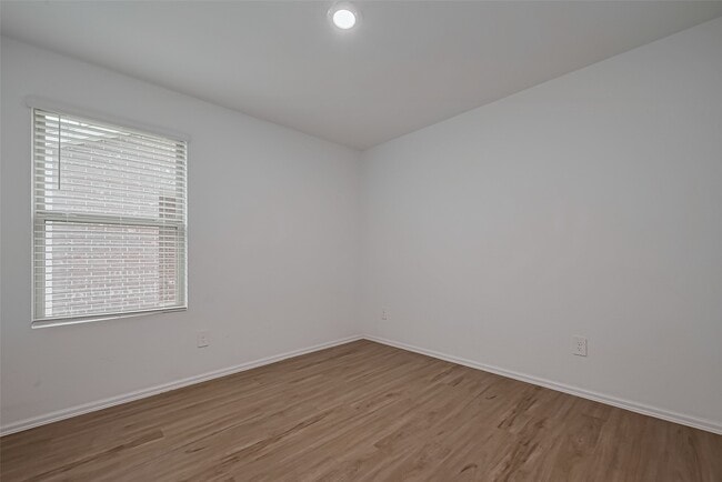 Building Photo - 24119 Maple Turn Ln