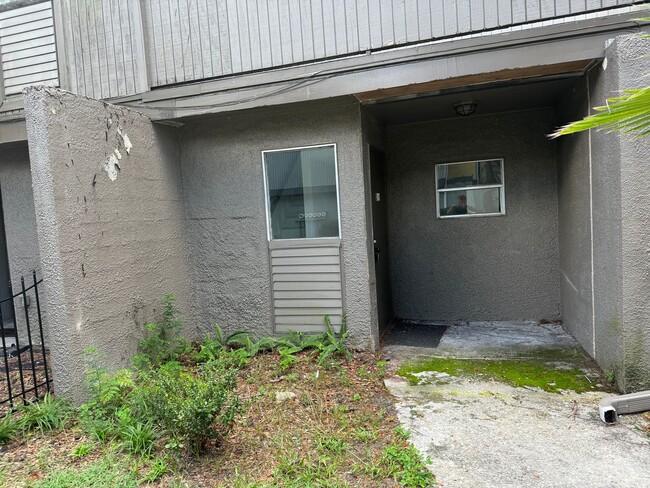 Building Photo - Spacious 3-Bedroom, 2.5-Bathroom Condo – P...