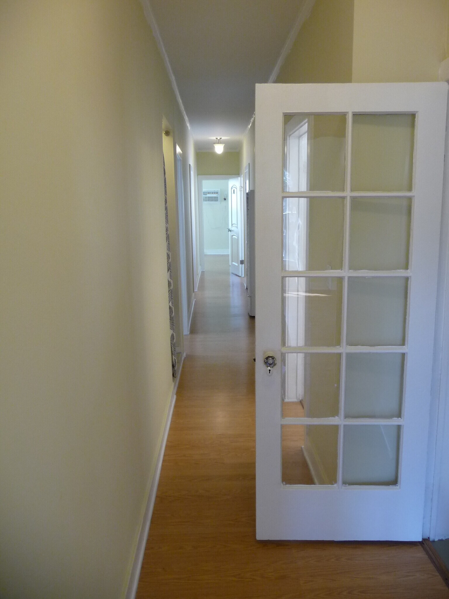 Building Photo - 435 1/2 N Sierra Bonita Ave