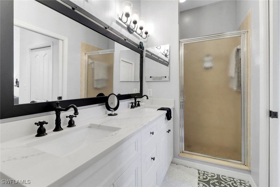 Building Photo - 3830 Sawgrass Way