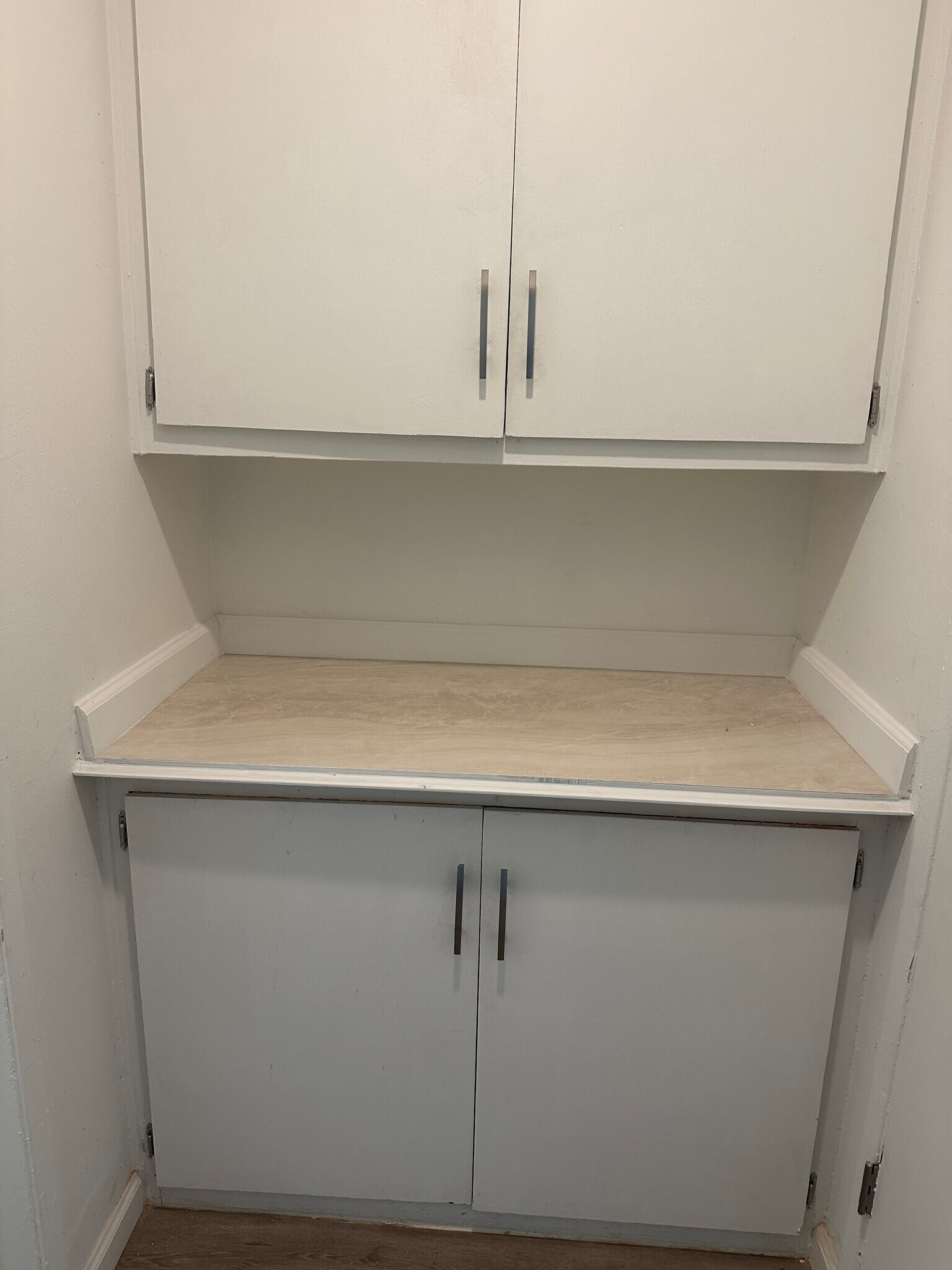 Building Photo - 1317 W 97th St