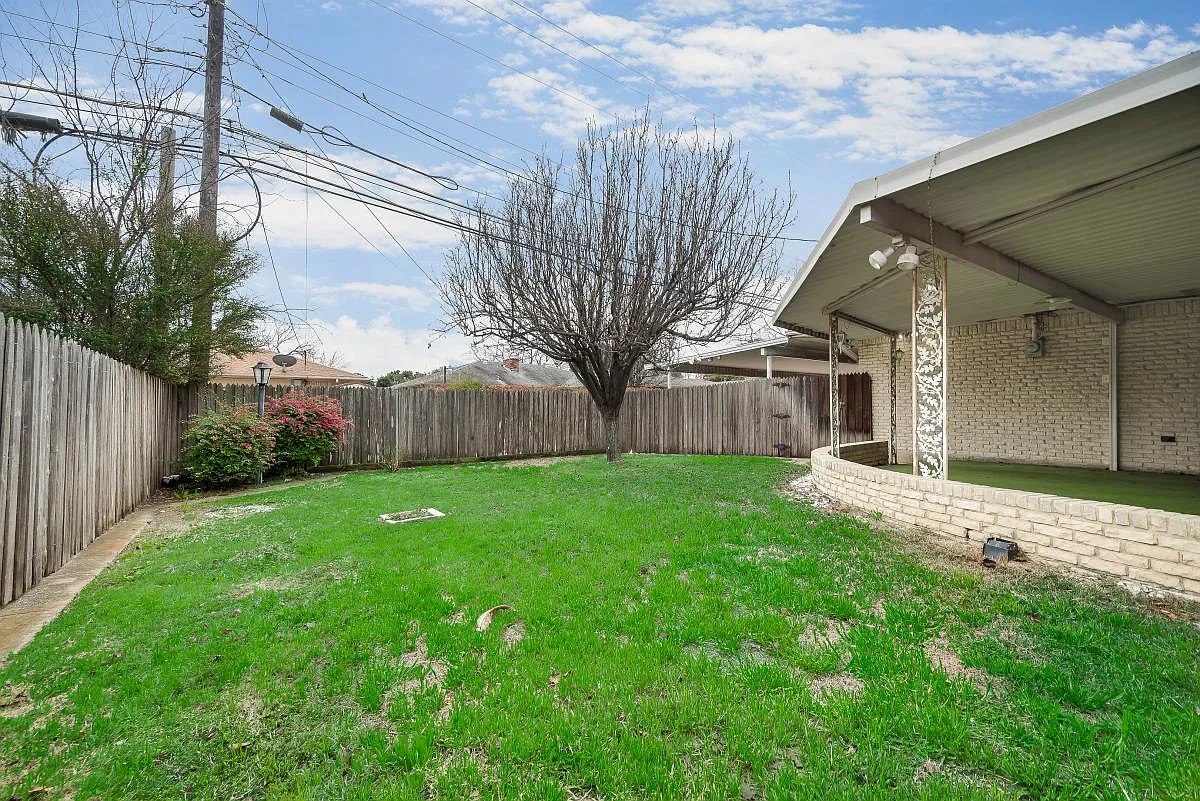 Building Photo - 5806 Everglade Rd