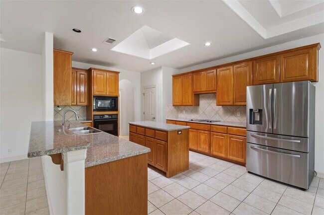 Building Photo - 13700 Madrone Mountain Way