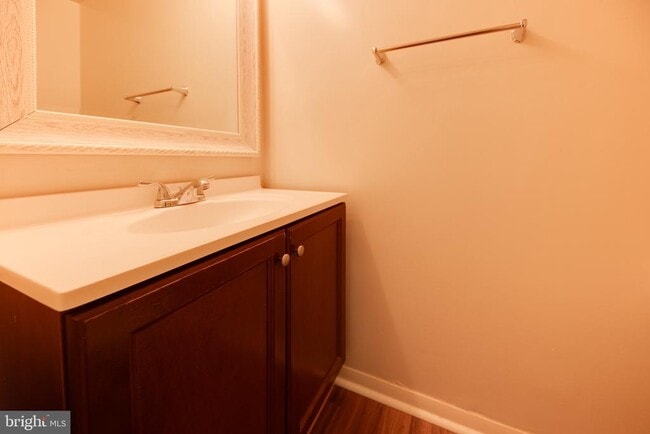 Building Photo - 10742 Cordage Walk