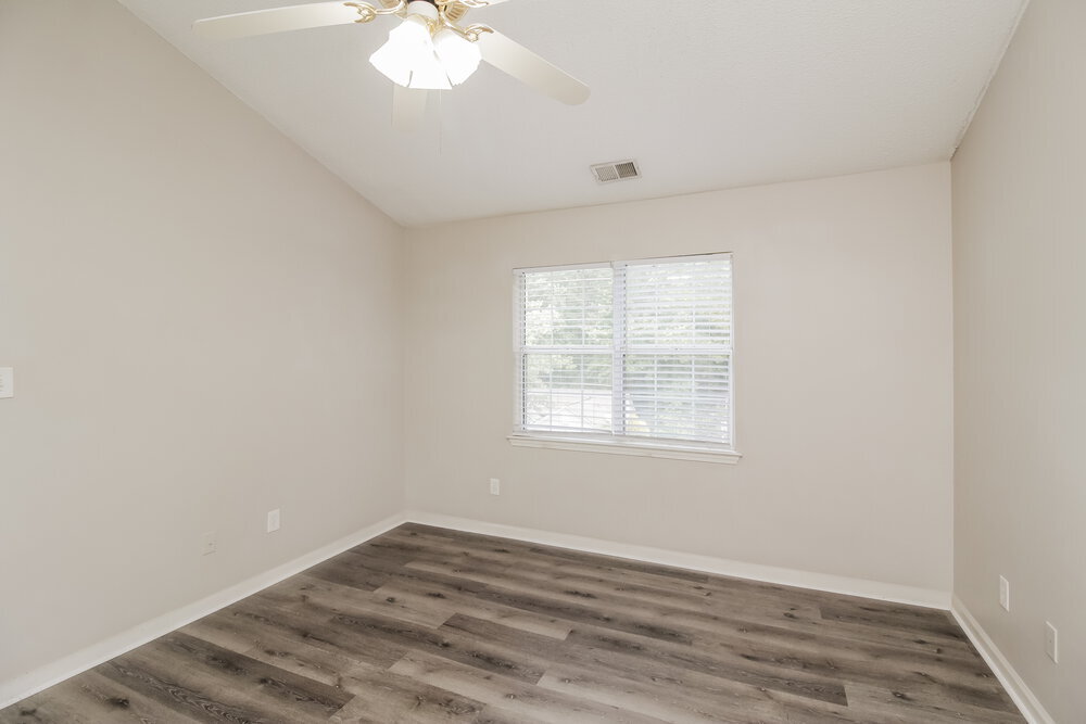 Building Photo - 8433 Woodford Bridge Dr