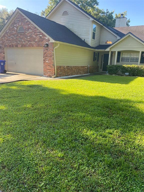 Building Photo - 303 Silver Pine Dr