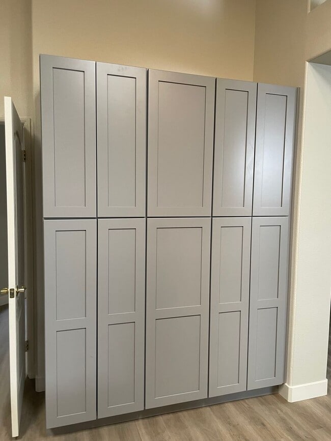 Building Photo - The Colony 55+