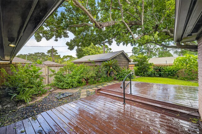 Building Photo - 5830 Yarwell Dr