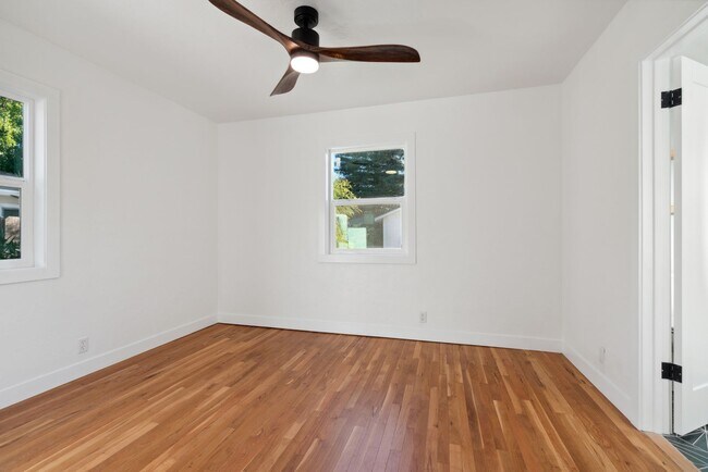 Building Photo - Classicly Charming Remodeled Garden Tract ...