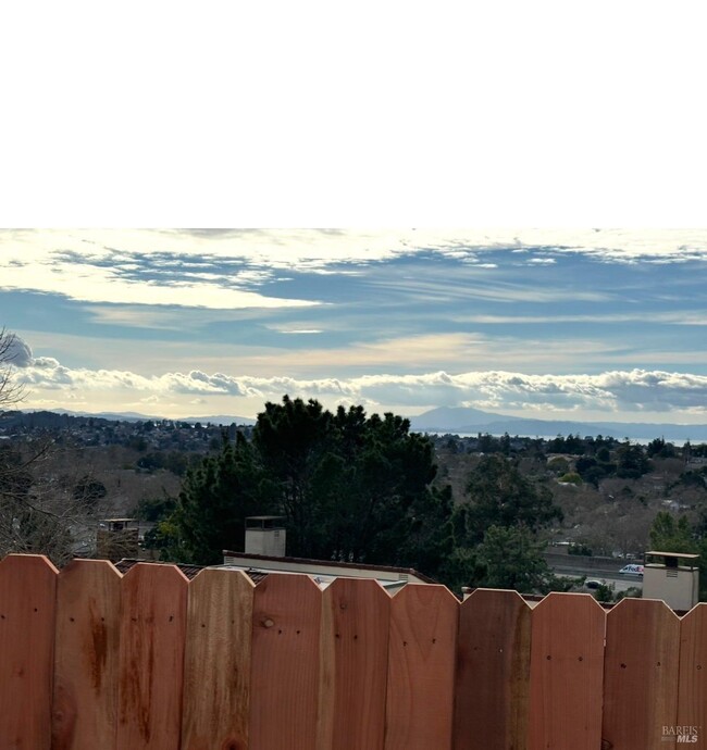 Building Photo - 149 Pajaro Way