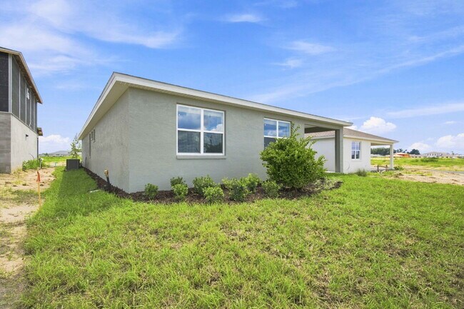 Building Photo - 5342 SW 71st Ave