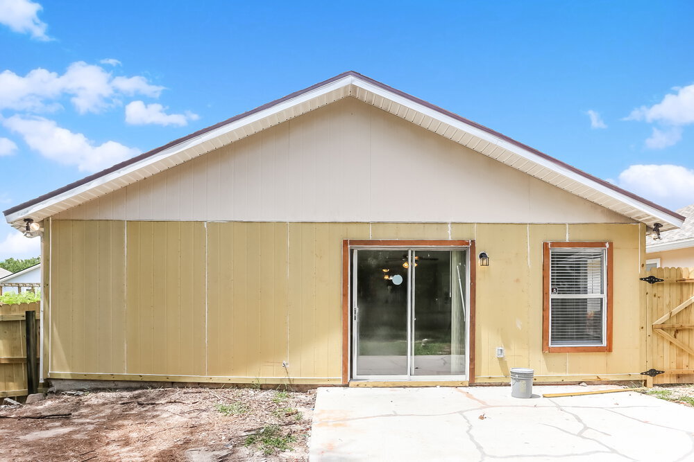 Building Photo - 7910 Cherry Blossom Dr S