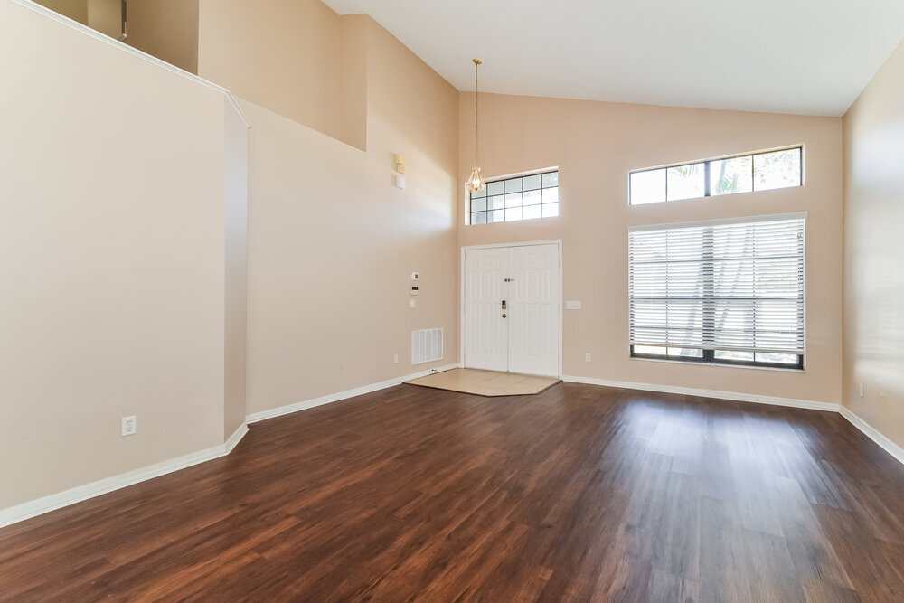 Building Photo - 671 Hardwood Cir