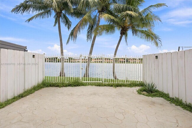 Building Photo - 17561 SW 140th Ct