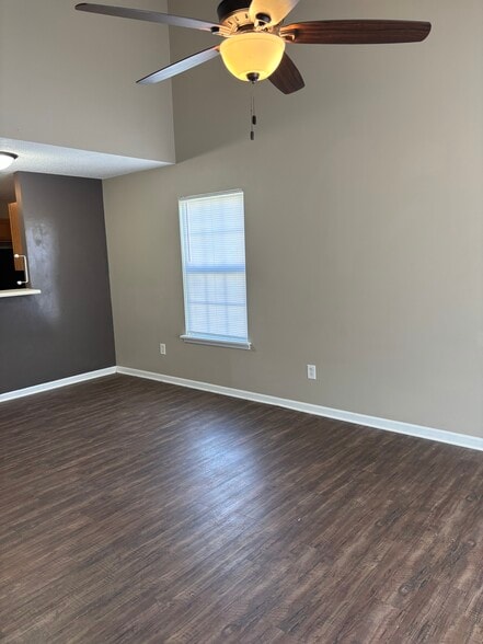 Building Photo - 5339 Ponderosa St.