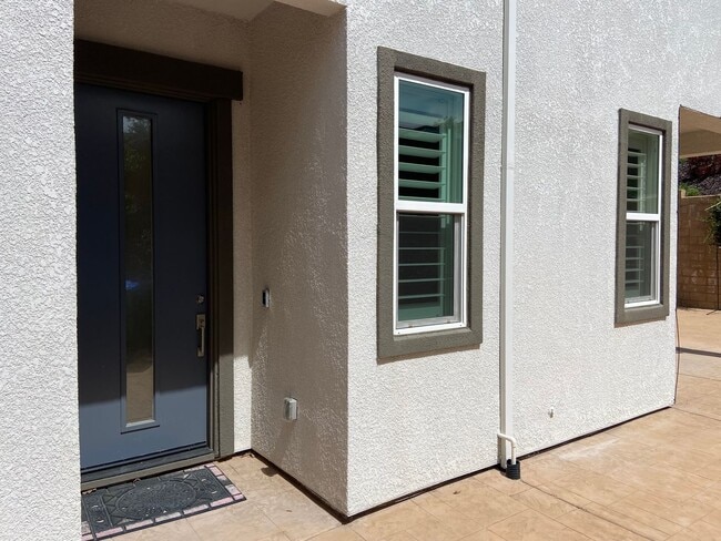 Building Photo - 5011 Murieta Pl