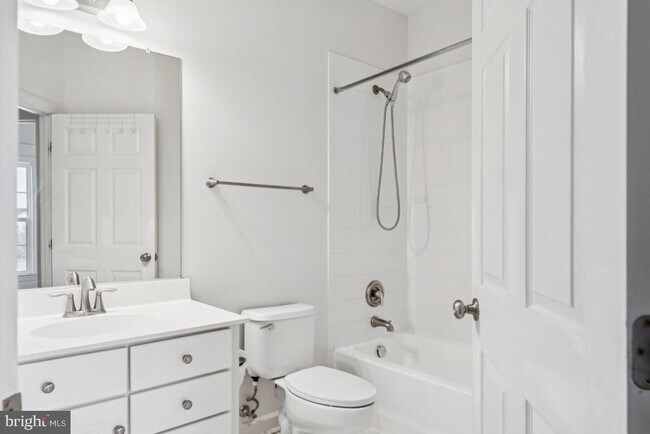 Building Photo - 8915 Amelung St