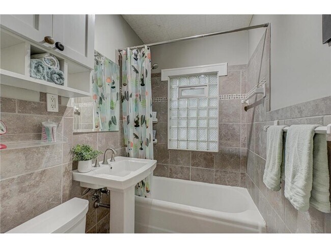 Building Photo - 4720 Nicollet Ave