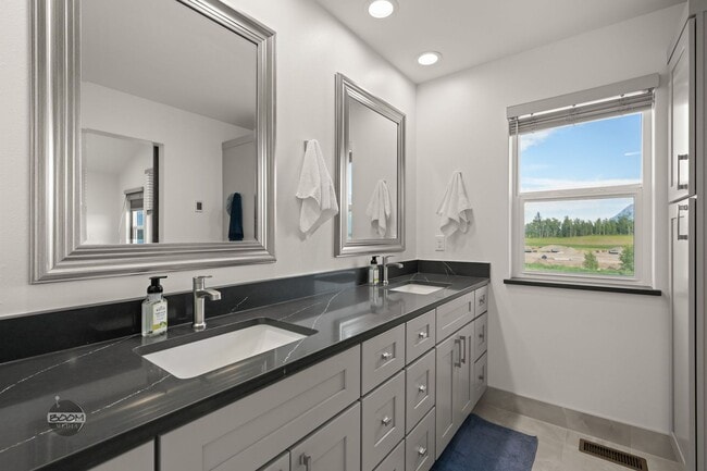 Building Photo - Premium 4BR Rental in The Ranch | Stunning Mountain Views | Easy Community Location | Automatic G...