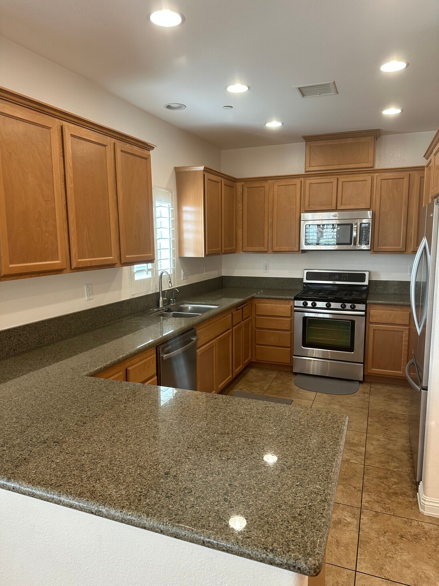 Building Photo - 715 Garonne St