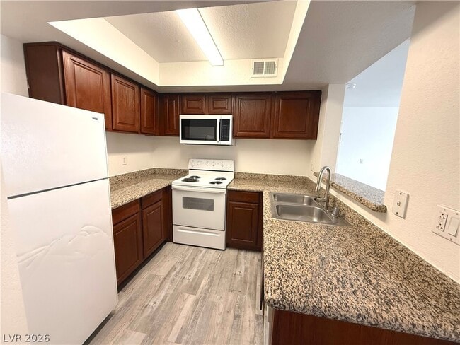 Building Photo - 6800 E Lake Mead Blvd