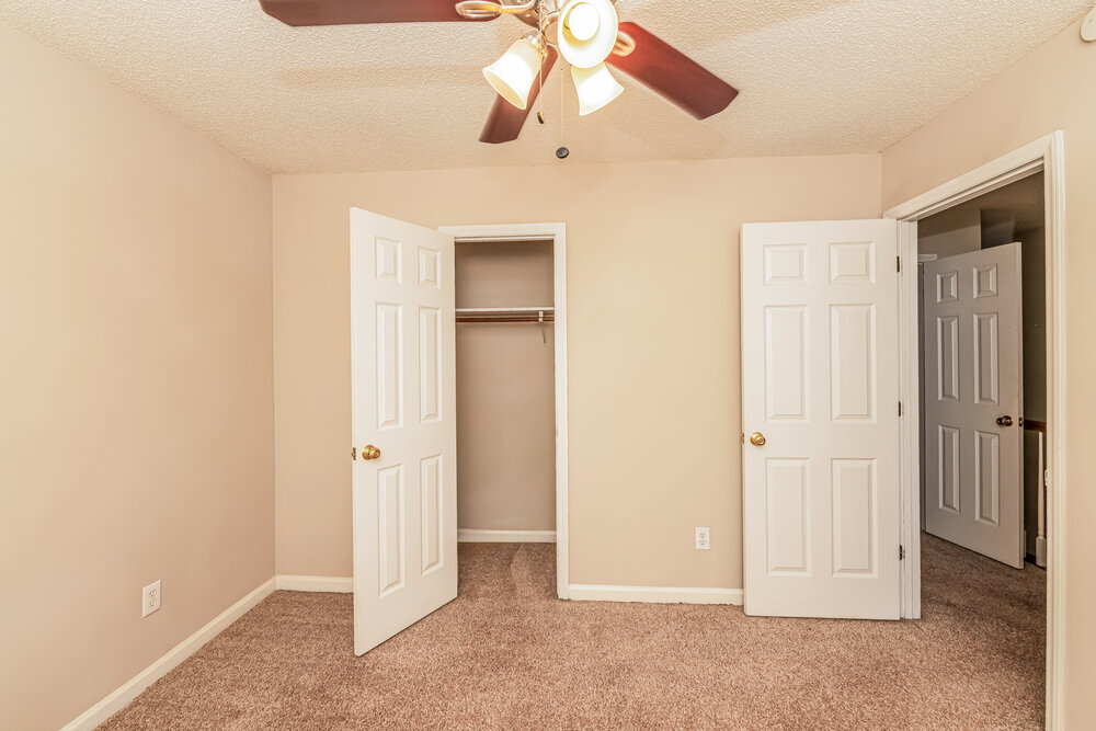 Building Photo - 1405 E Stonemason Dr