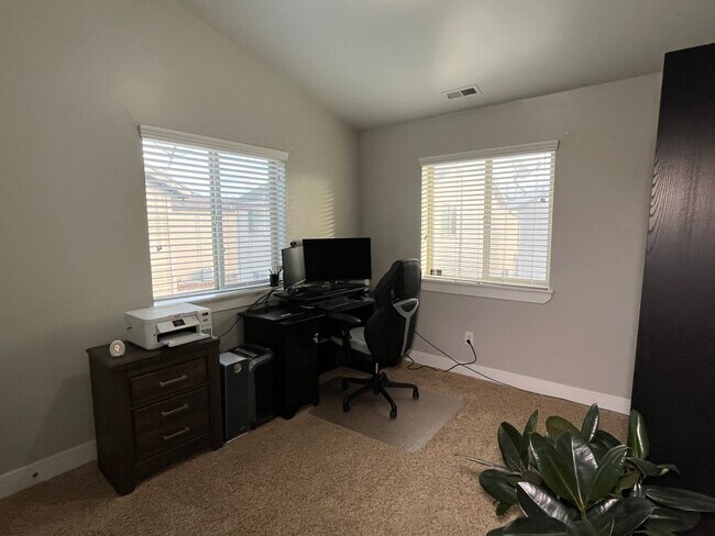 Building Photo - 7552 Lexi Loop