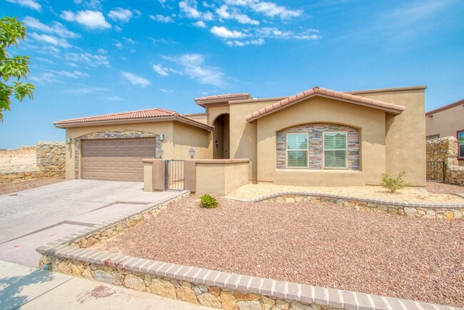Building Photo - FOR SALE OR FOR RENT 12053 SILVER CROWN RO...
