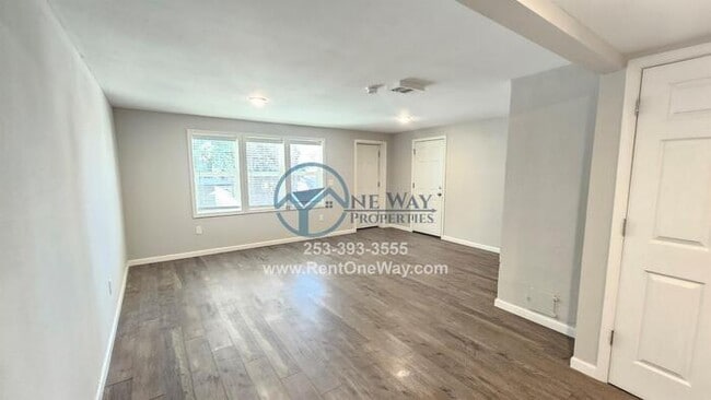 Building Photo - 4706 N Mullen St