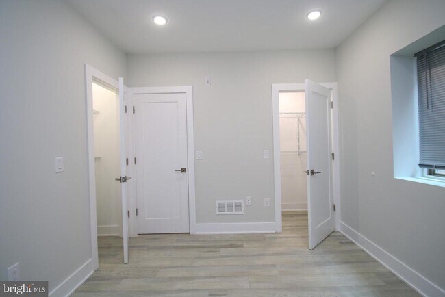 Building Photo - 3718 Haverford Ave