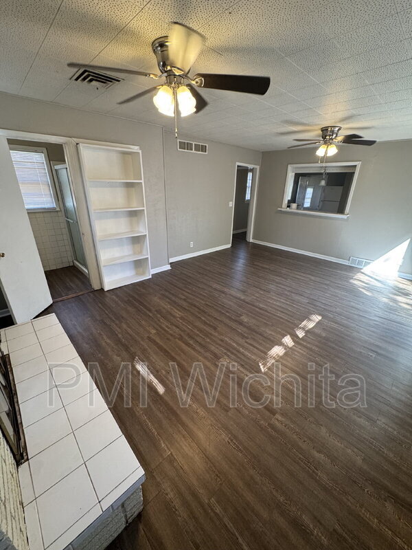 Building Photo - 1663 S Woodlawn Blvd