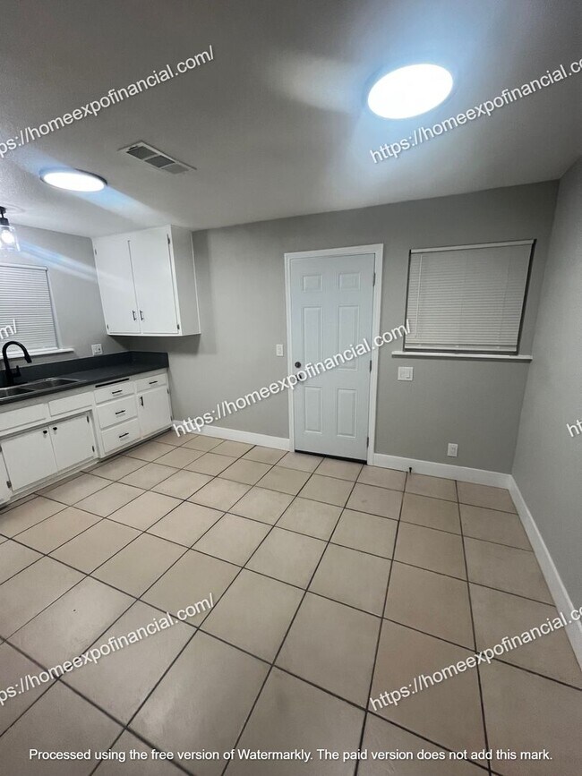 Building Photo - Nice Home For Rent