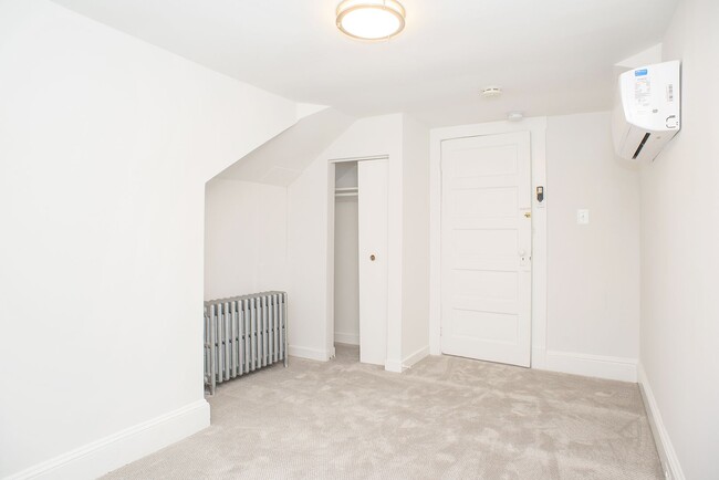 Building Photo - 530 First Street