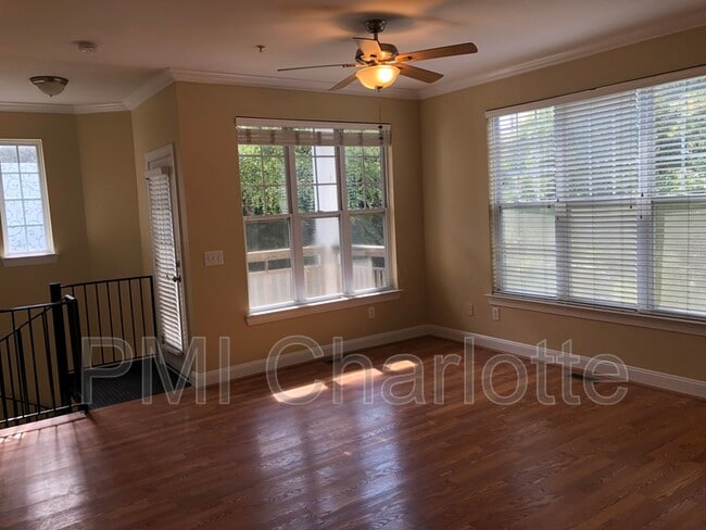 Building Photo - 6710 Mallard Park Dr