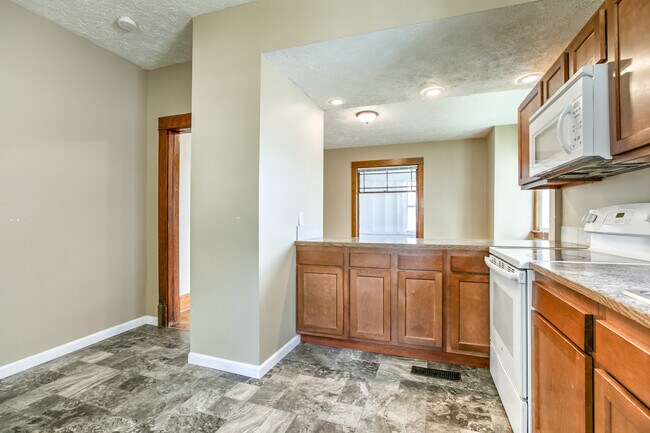 Building Photo - 4156 Cuming St