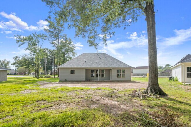 Building Photo - 30673 Dunn Rd